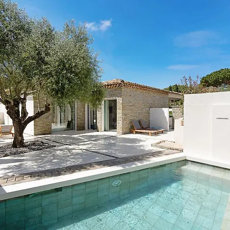 דירה Luxury With Swimming Pool סן-מקסים