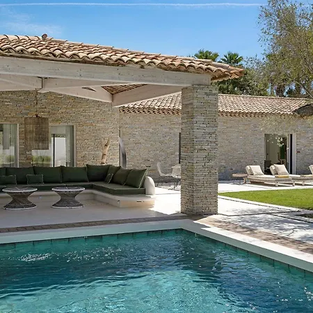 Apartman Luxury With Swimming Pool